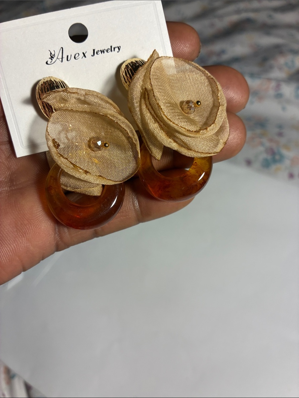 Gold Flower Drop Earrings - Gold Amber